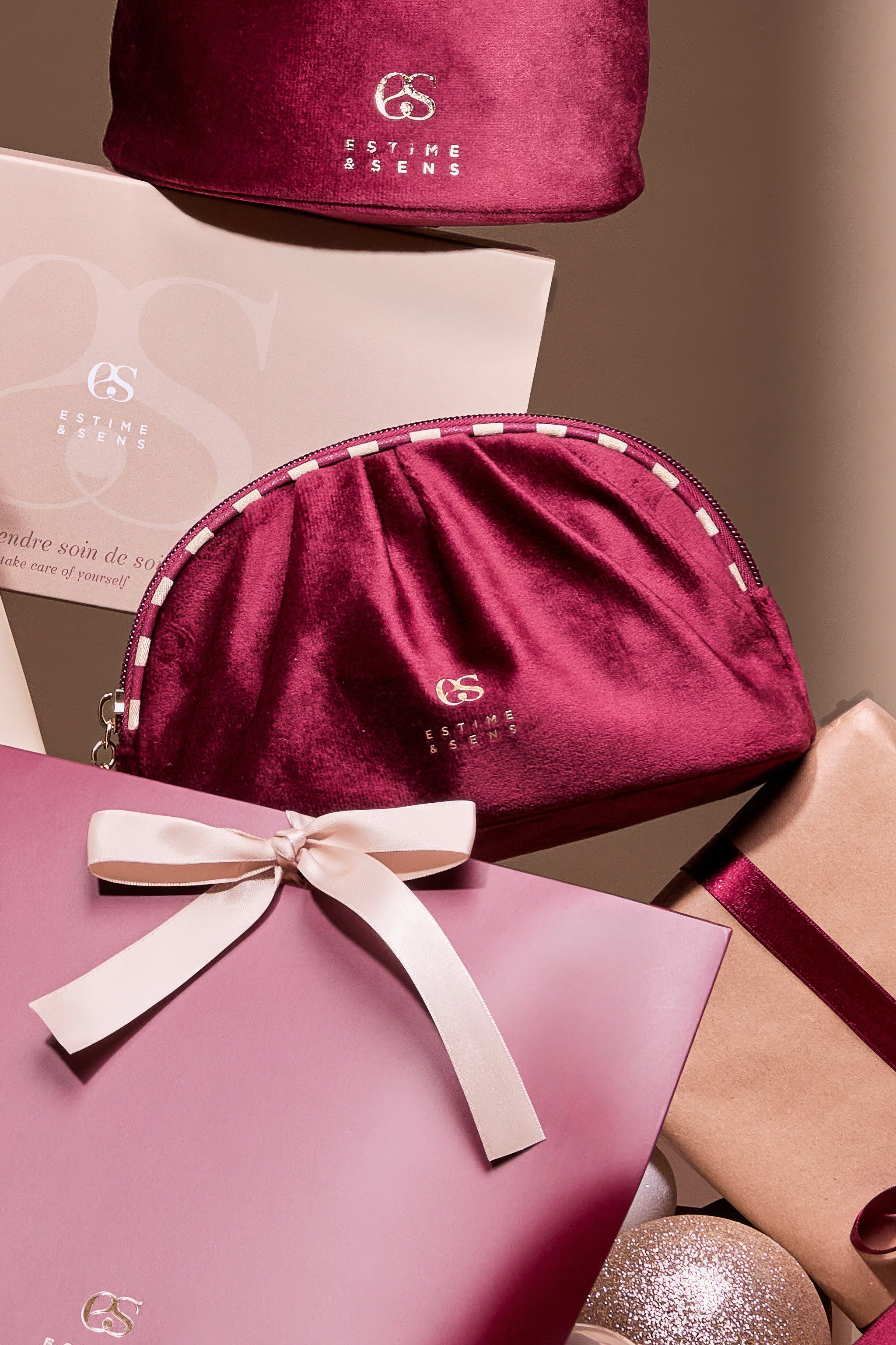 E&S Velvet Pouch